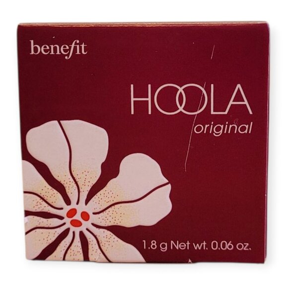 BENEFIT COSMETICS Hoola Contouring Bronzer - Picture 2 of 6